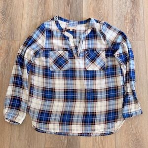 Skies Are Blue lightweight top